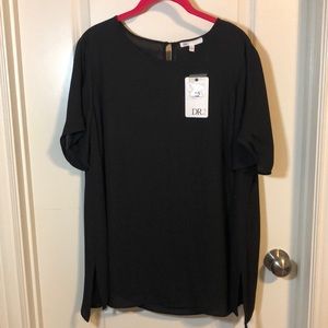 NWT DR2 BLACK SHORT SLEEVE BLOUSE